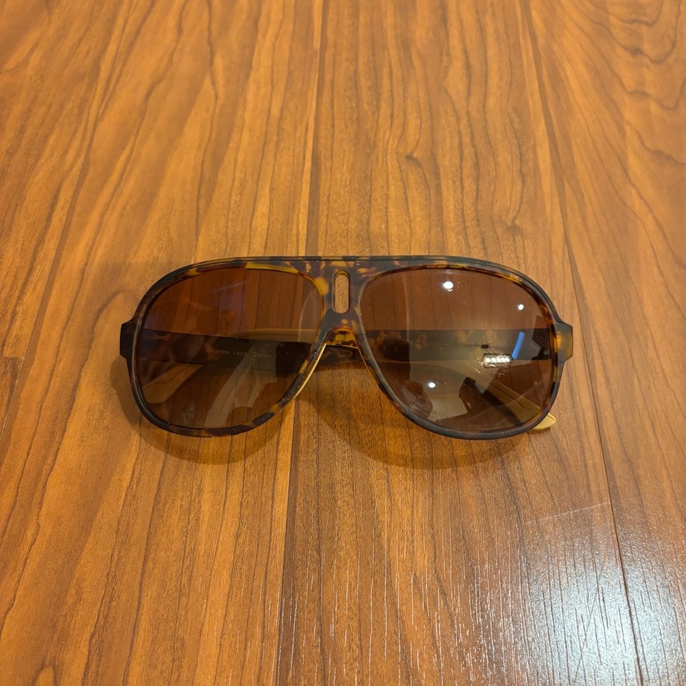 Tortoise Shell Sunglasses - Picture 2 of 6